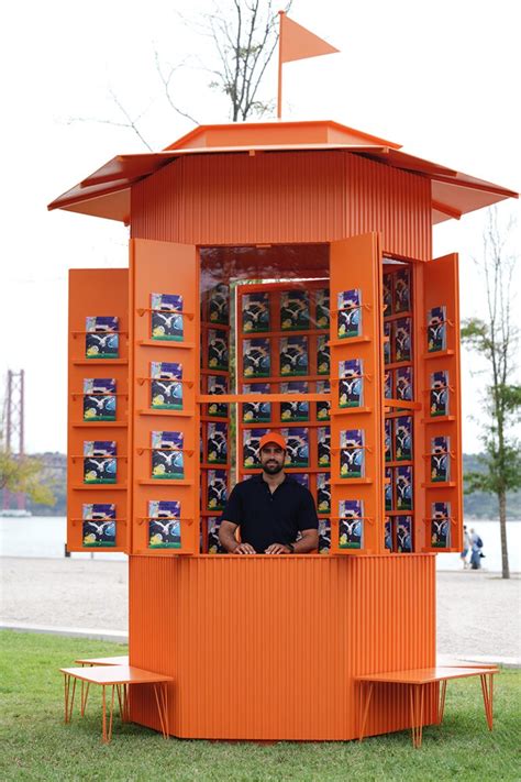 The famous Hermès itinerant kiosk arrives in Lisbon